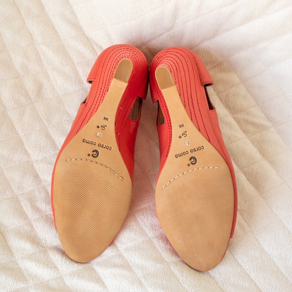 Corso Como 'Smith' Peep Toe Wedge Heel - Picture 4 of 5